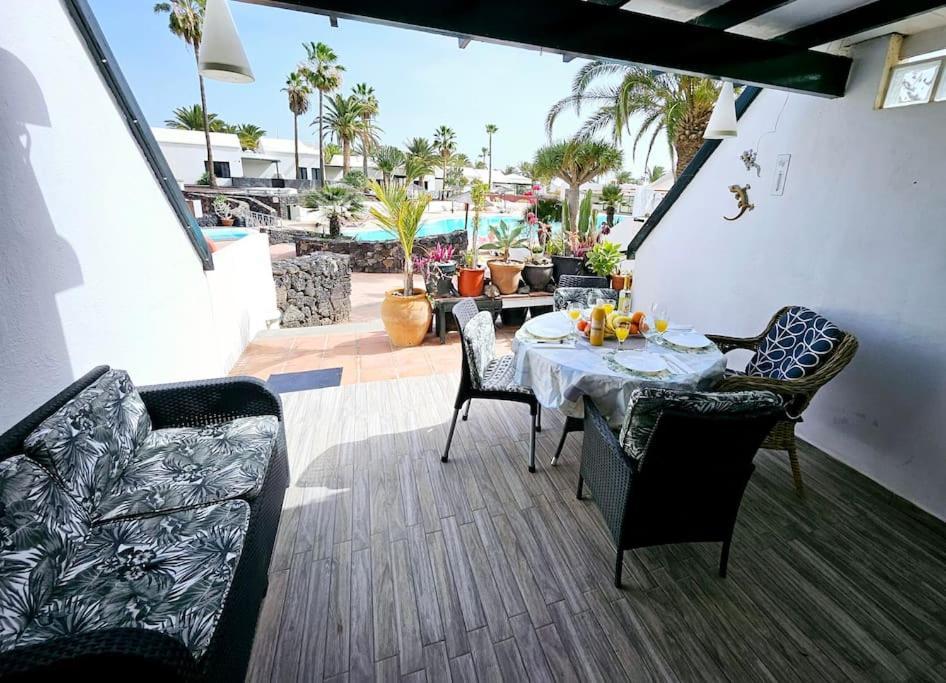 Apartamento Taisa Playa Roca Коста Тегисе Екстериор снимка
