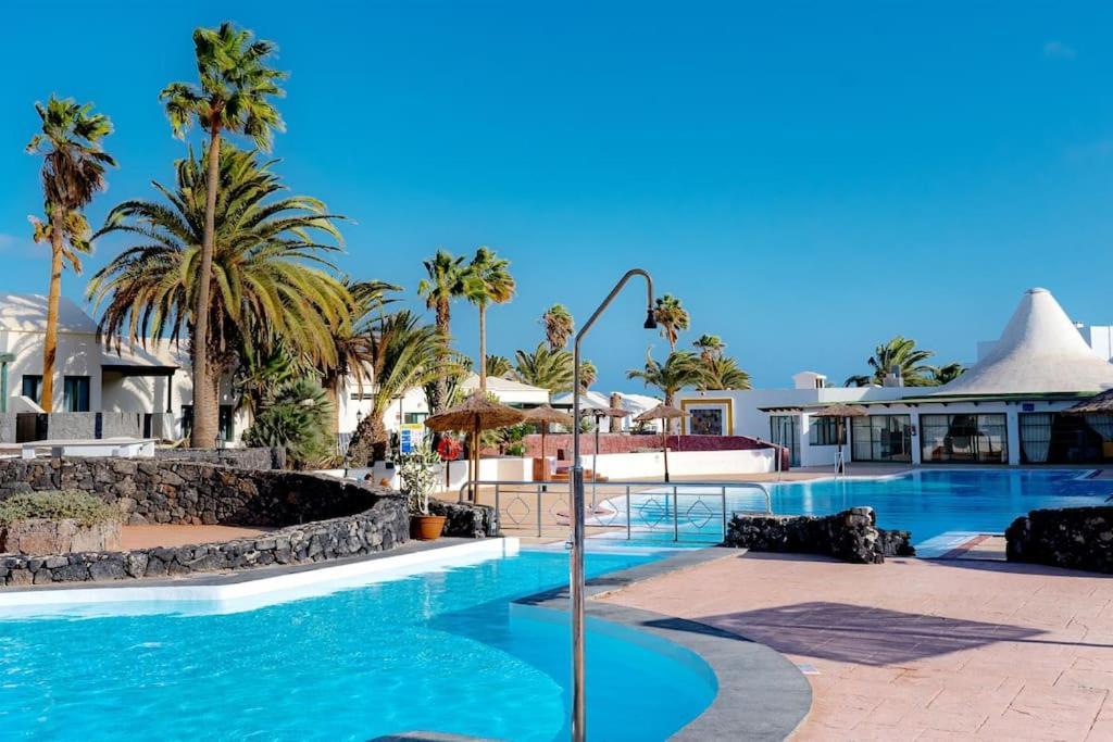 Apartamento Taisa Playa Roca Коста Тегисе Екстериор снимка