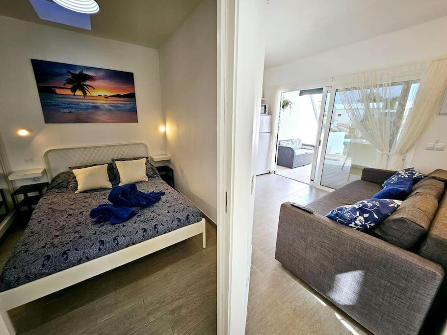 Apartamento Taisa Playa Roca Коста Тегисе Екстериор снимка