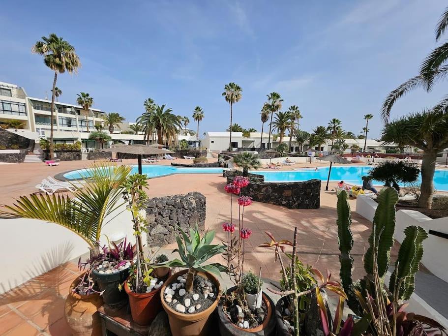Apartamento Taisa Playa Roca Коста Тегисе Екстериор снимка